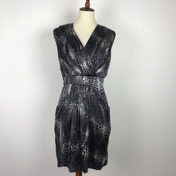 Kenneth Cole Dresses & Skirts - Kenneth Cole Silk Print Side Pockets Dress D679